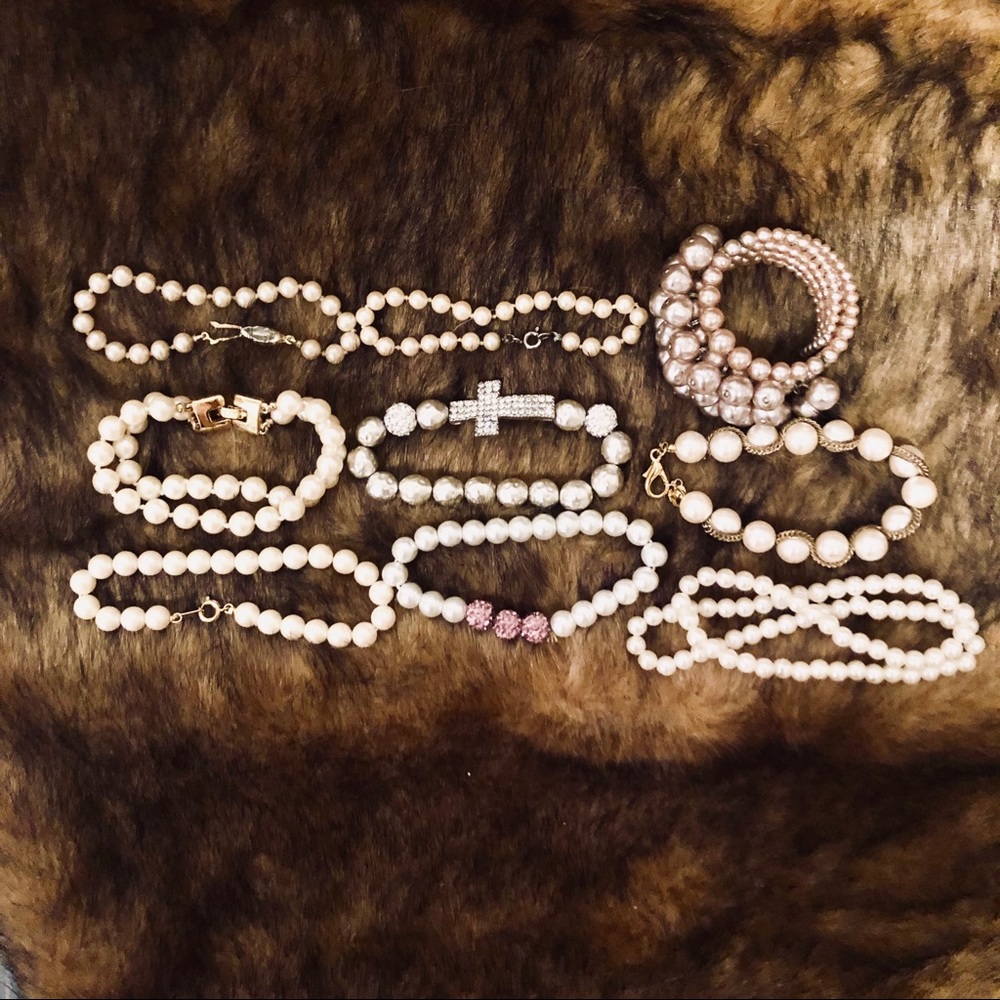 Ten 👑💍pearl bracelets for sale